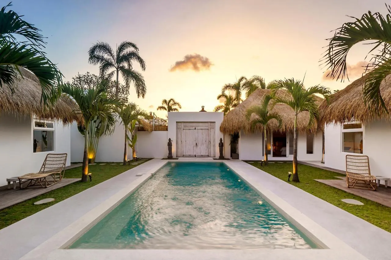 Villa Surga Blue By Alfred In Bali Seminyak