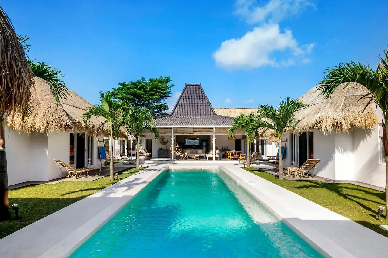Villa Surga Blue By Alfred In Bali Seminyak