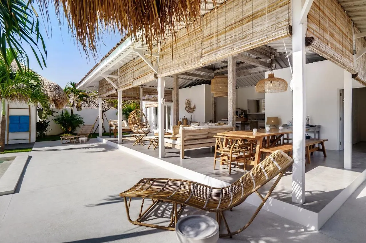 Villa Surga Blue Seminyak Indonesia