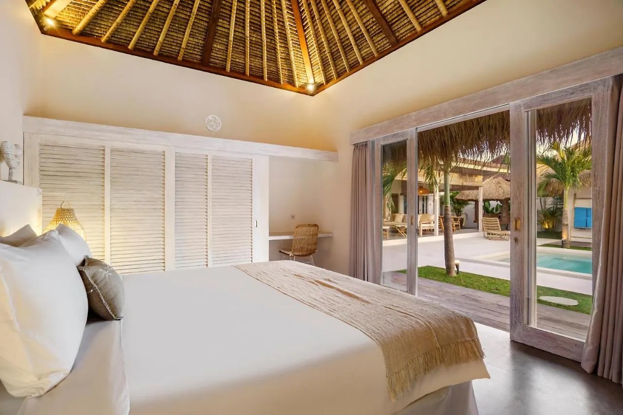 Villa Surga Blue By Alfred In Bali Seminyak Indonezja