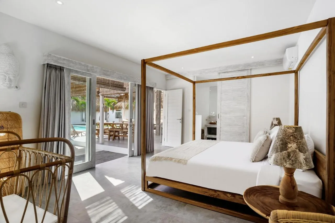 Villa Surga Blue By Alfred In Bali Seminyak Indonezja