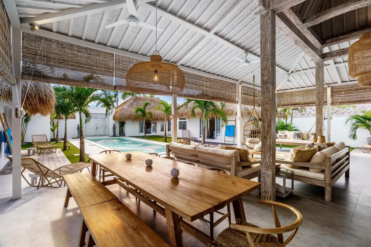Villa Surga Blue By Alfred In Bali Seminyak 0*,